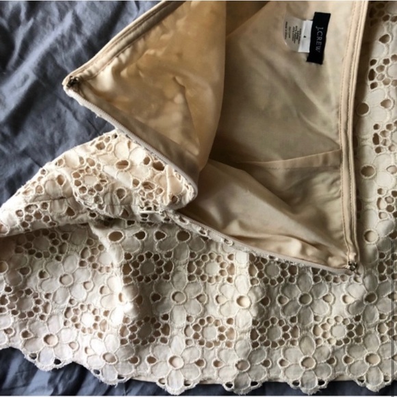 Y2K J Crew : cream floral eyelet mini skirt - Picture 7 of 11